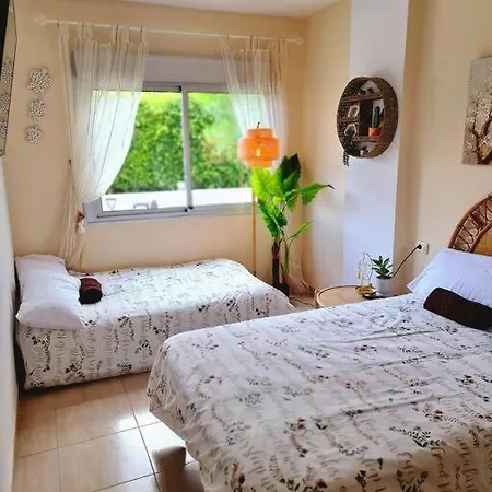 Apartment Homely In Modern Building With Pool