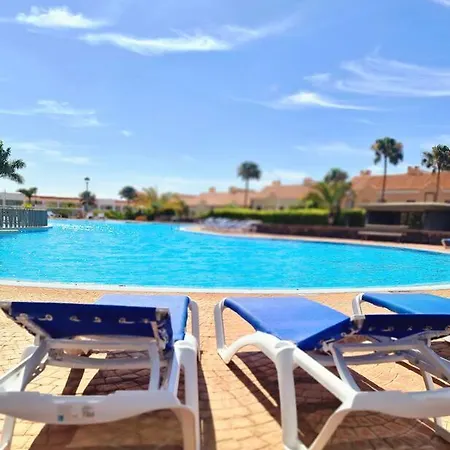 דירה Homely In Modern Building With Pool